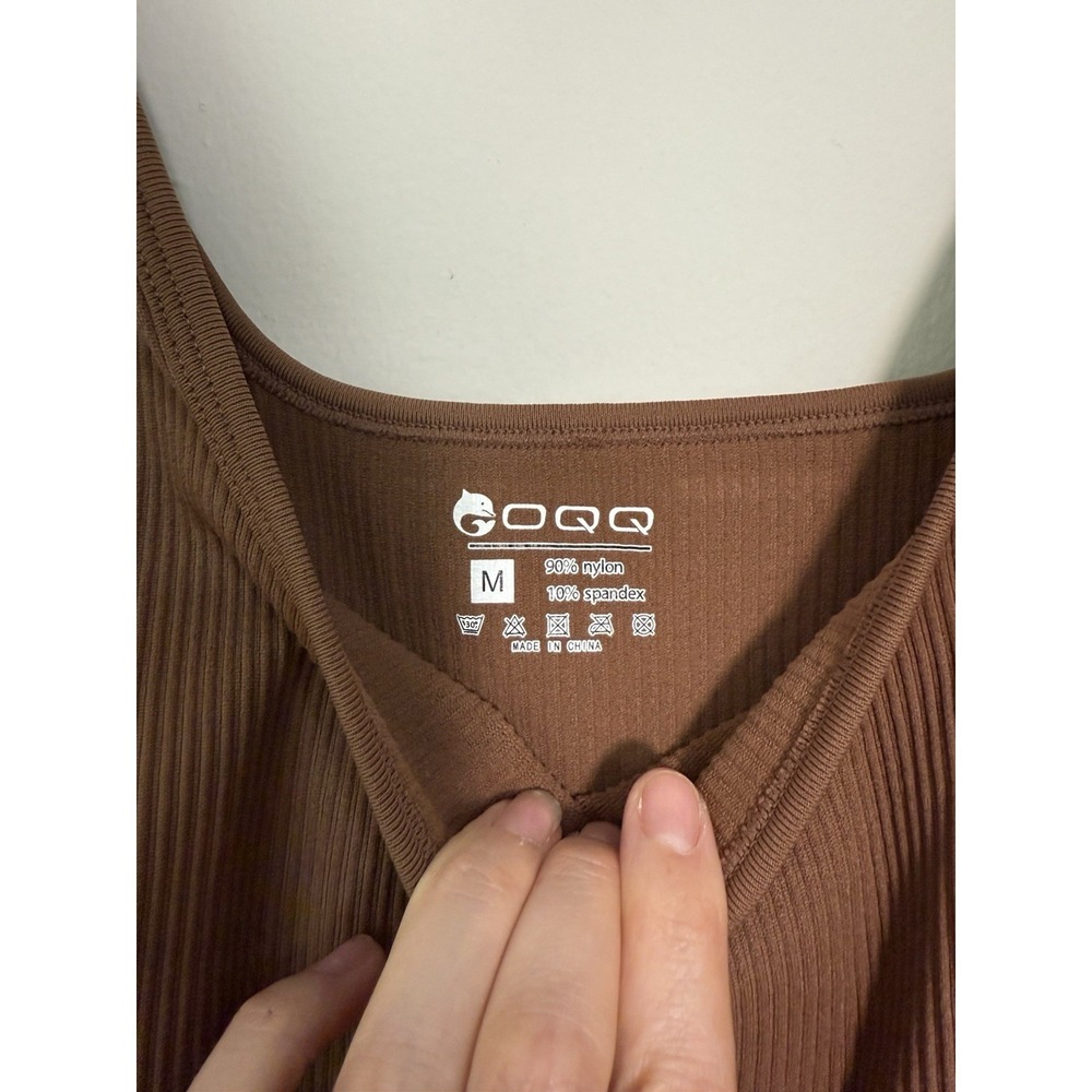 OQQ Womens Ribbed Seamless Bodysuit Brown Scoop Neck Tank Medium Bodycon - Picture 4 of 5